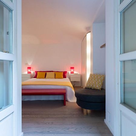 Red Studio Near Porta Nuova By Wonderful Italy Torino Dış mekan fotoğraf